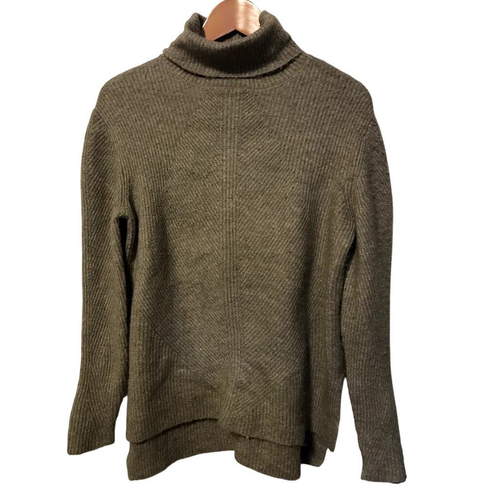 Sweet Romeo Womens Taupe Soft Turtleneck Sweater Size M